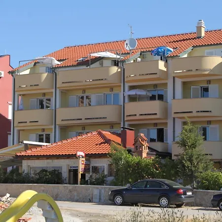 By The Sea Povljana, Pag - 3316 Appartement Povljana