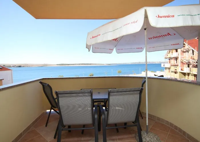 By The Sea Povljana, Pag - 3316 דירה פובליאנה